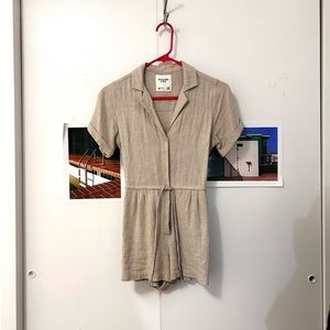 ABERCROMBIE LINEN BLEND ROMPER JUMPSUIT